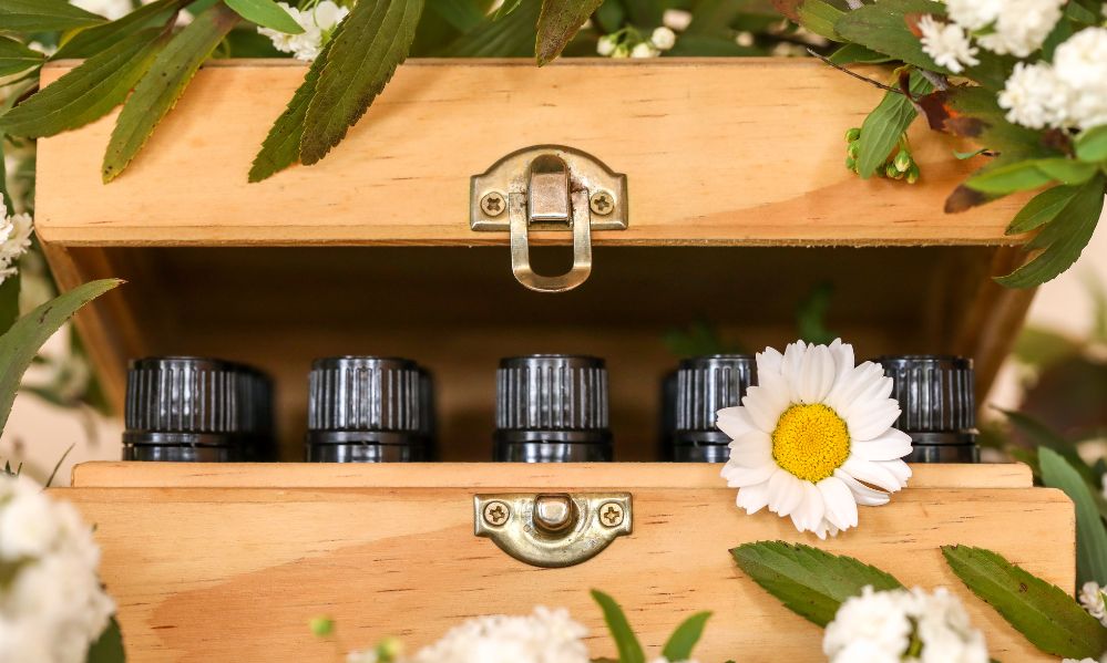 Nila Singapore Aromatherapy Bar | The Difference Between Essential Oils and Fragrance Oils